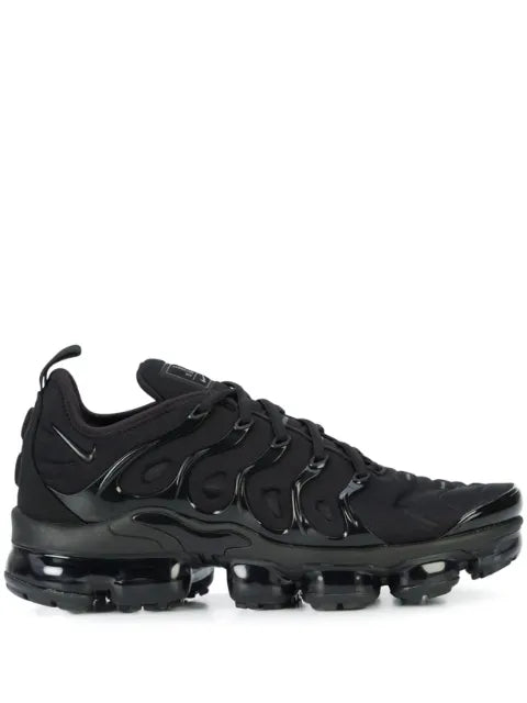 Nike Air Vapormax Plus "Triple Black" sneakers