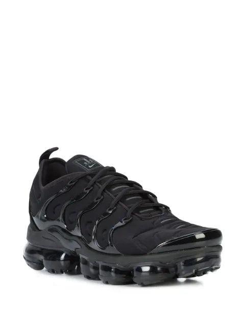 Nike Air Vapormax Plus "Triple Black" sneakers