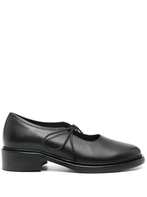 Nicole Saldaña Fabiana loafers