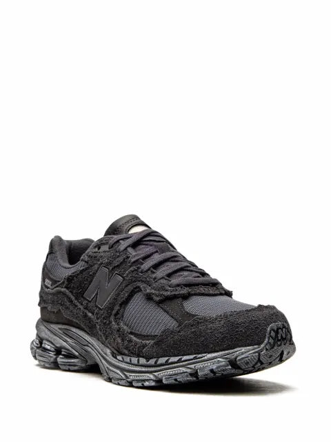 New Balance 2002R distressed-effect sneakers