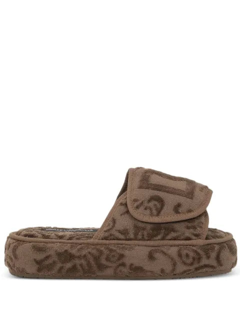 Dolce & Gabbana logo-detail slippers