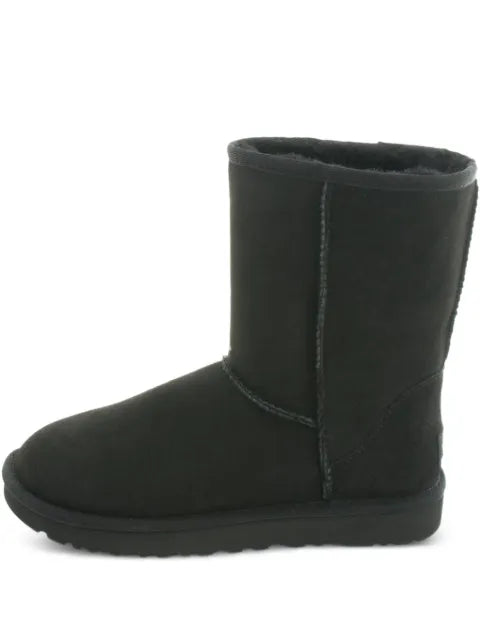 UGG Classic Short II