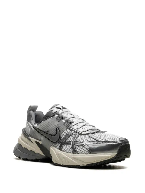Nike V2K Run "Pure Platinum/Wolf Grey" sneakers