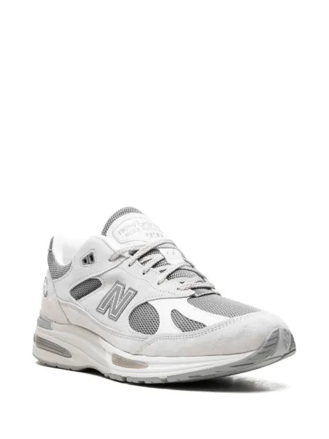 New Balance 991v2 sneakers