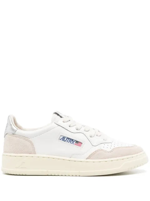 Autry Medalist low sneakers in leather