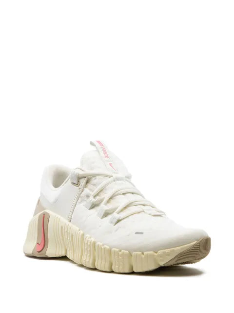 Nike Free Metcon 5 "Sail/Sanddrift" sneakers