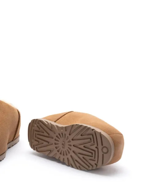 UGG Pumped slippers