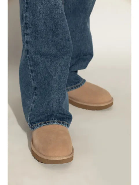UGG Classic Short II boots