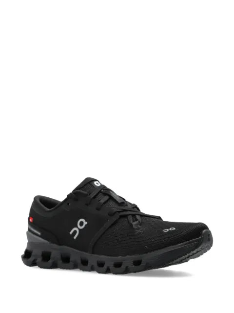On Eclipse trainers