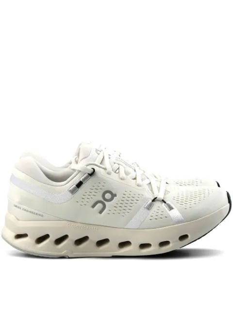 On Cloudsurfer 2 trainers