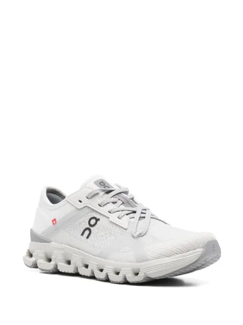 On Cloud X 4 sneakers