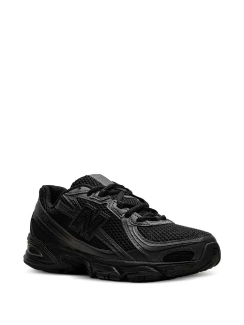 New Balance 740 sneakers