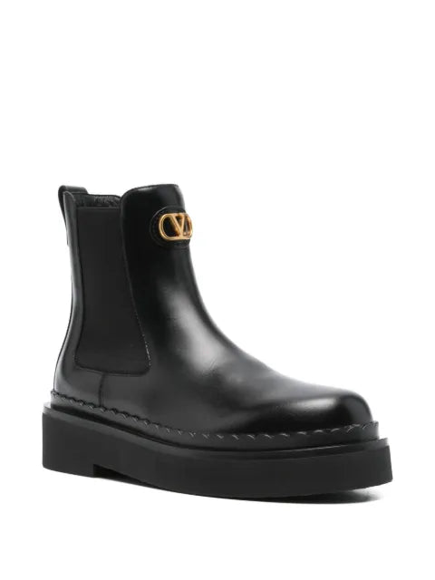 Valentino Garavani VLogo signature Chelsea ankle boots in calfskin 45mm