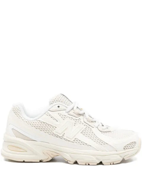 New Balance 740 logo sneakers