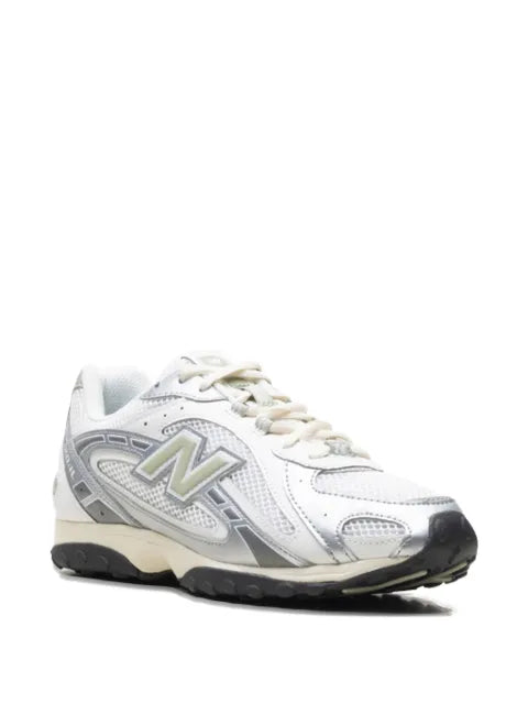 New Balance 204L shoes