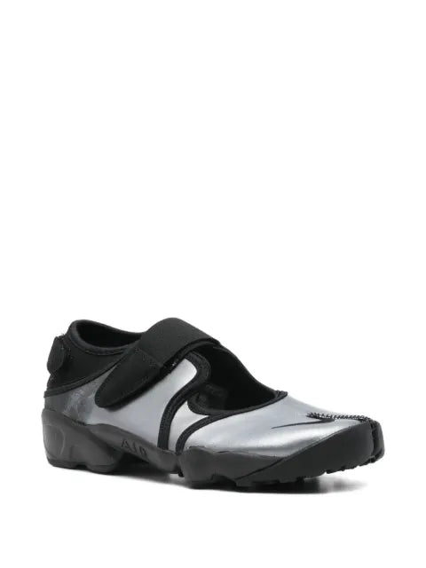 Nike Air Max leather sneakers