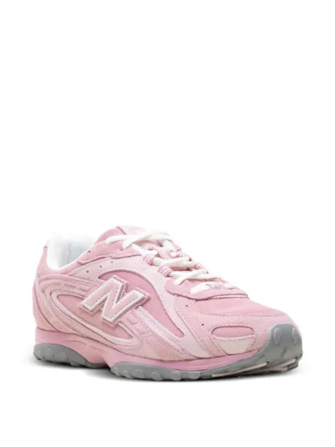 New Balance 204L sneakers