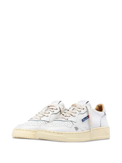 Autry Medalist Low micro-perforated sneakers