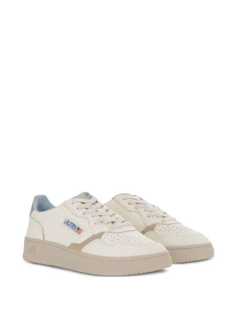 Autry Medalist low sneakers in leather and sponge