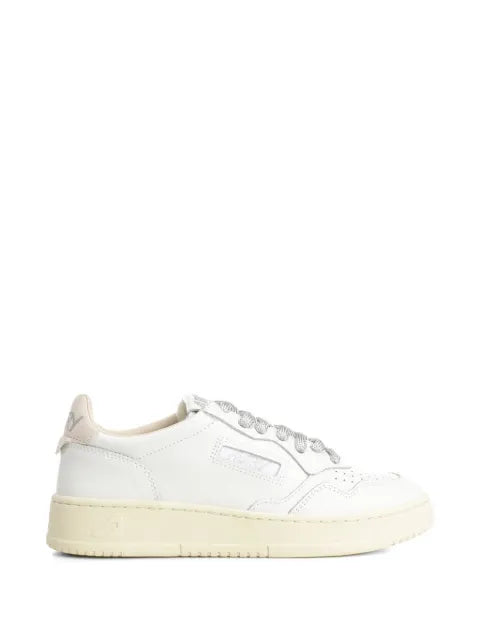 Autry Medalist low sneakers in super soft napa leather