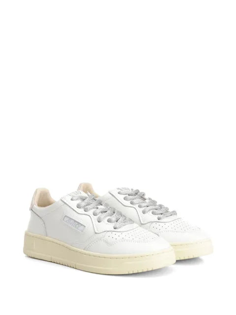 Autry Medalist low sneakers in super soft napa leather