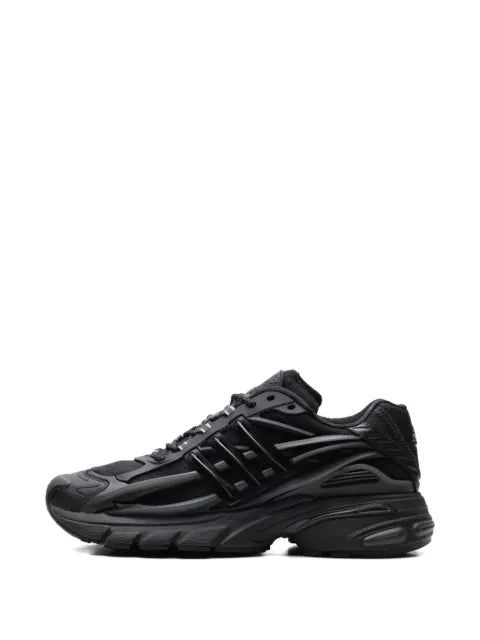 adidas x Pharrell Adistar Jellyfidh low-top sneakers