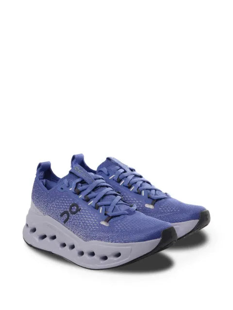 On Cloudsurfer Max logo sneakers