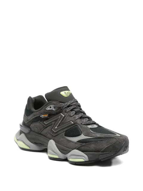New Balance panelled sneakers