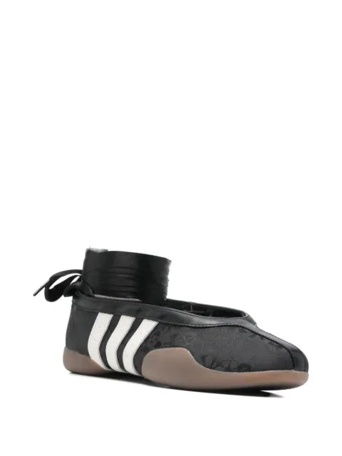adidas Taekwondo Mei Ballet three-stripe sneakers