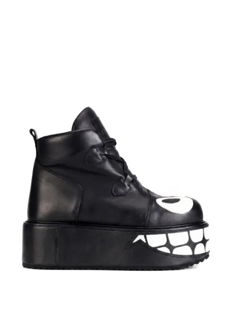 SWEAR Smiley platform ankle boots