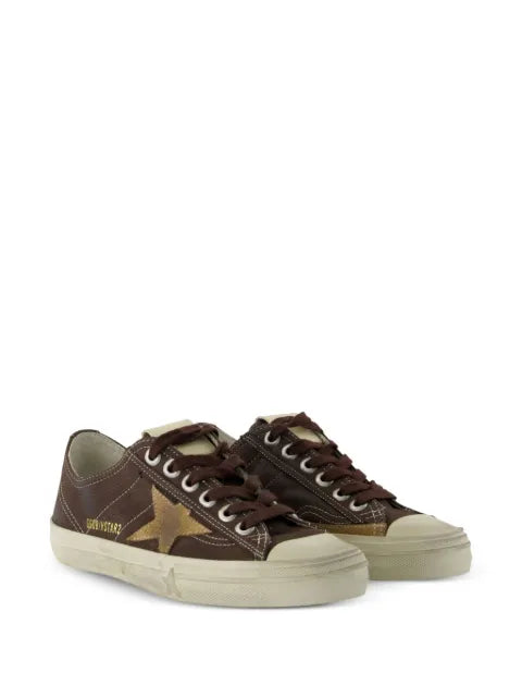 Golden Goose V-Star trainers in brown nubuck with tobacco-colored suede star