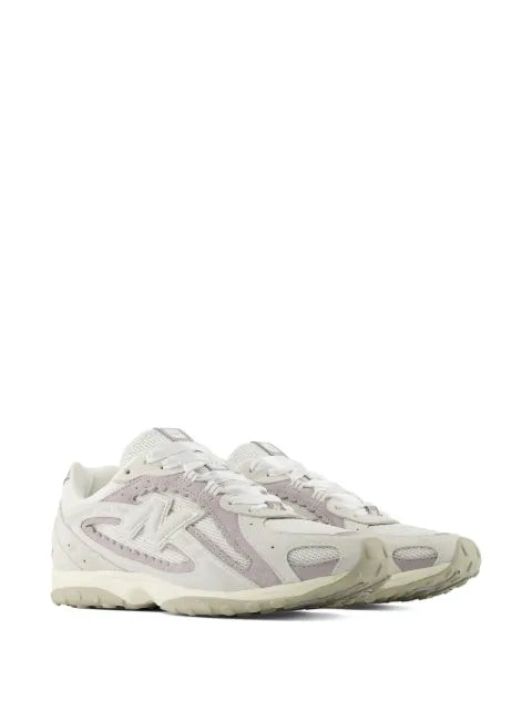 New Balance 204L sneakers