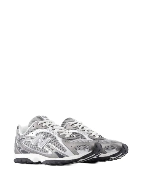 New Balance 204L logo panelled sneakers