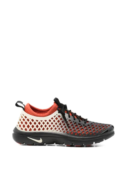 Nike Rejuven8 Run sneakers