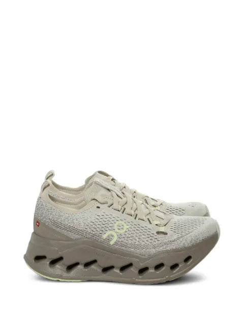 On Cloudsurfer Max logo-print sneakers