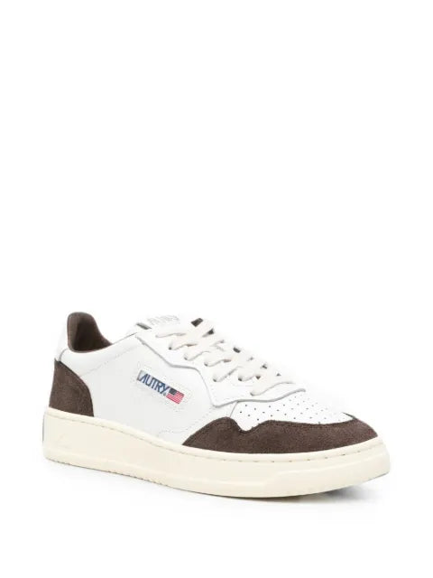 Autry Medalist Low sneakers in white leather and mahogany suede
