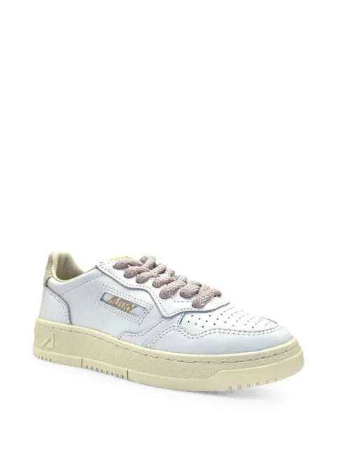 Autry Medalist Low sneakers in white leather with orchid lurex details