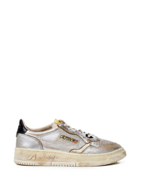 Autry Medalist low super vintage sneakers in leather