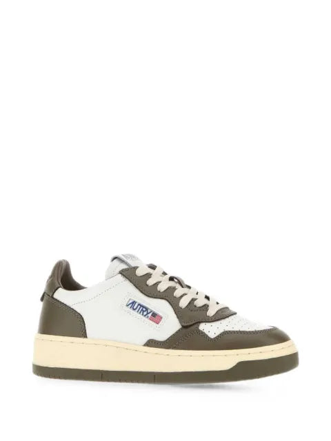 Autry Medalist low bicolor sneakers in leather