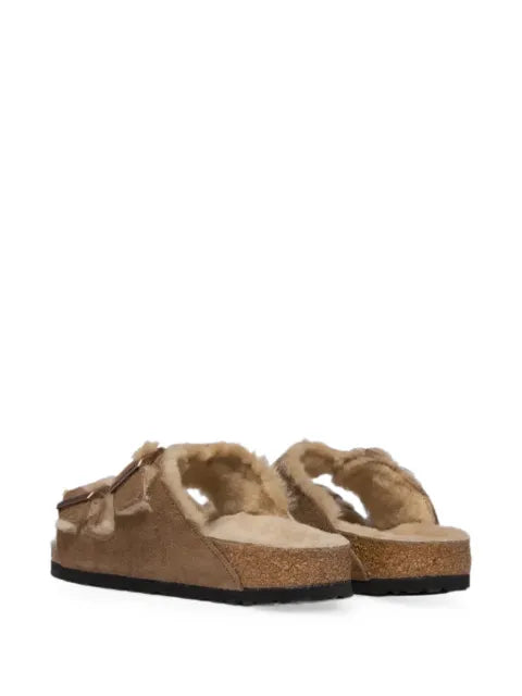 Birkenstock Arizona shearling-lined buckle-fastening sandals