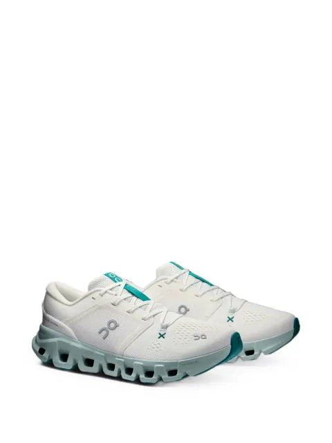 On Cloud X 5 sneakers