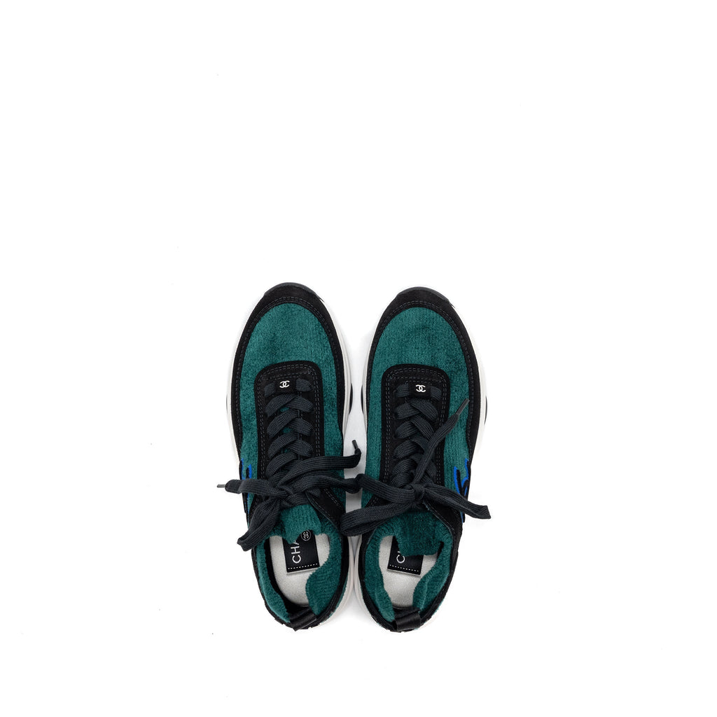 CHANEL CC LOGO SNEAKERS SUEDE/KNIT FABRIC GREEN/BLACK