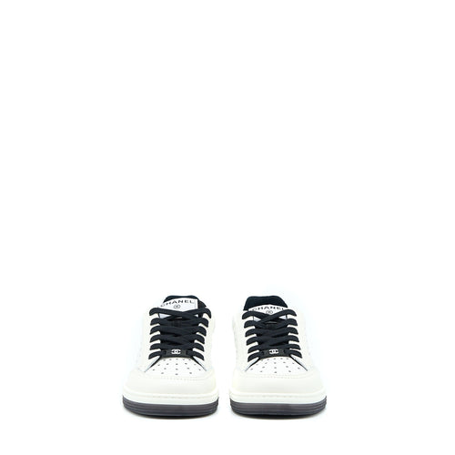 CHANEL LETTER/CC LOGO SNEAKER CALFSKIN BLACK/WHITE